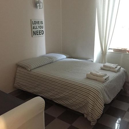 Bed and Breakfast Bed2Go Turín Habitación foto